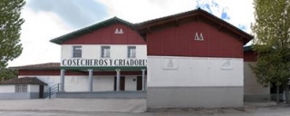 Cosecheros y Criadores